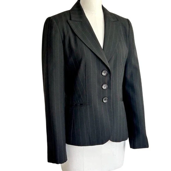 Ann Taylor Blazer Jacket Womens Size 4 Black Pinstripe 4-Button Lined - Picture 6 of 8